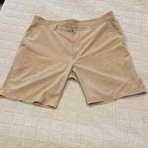 Roundtree & Yorke Flat Front Khaki Shorts
